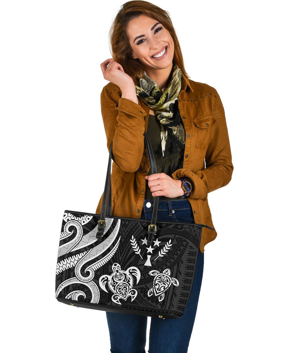 Kosrae Micronesian Large Leather Tote Bag - White Tentacle Turtle - Polynesian Pride