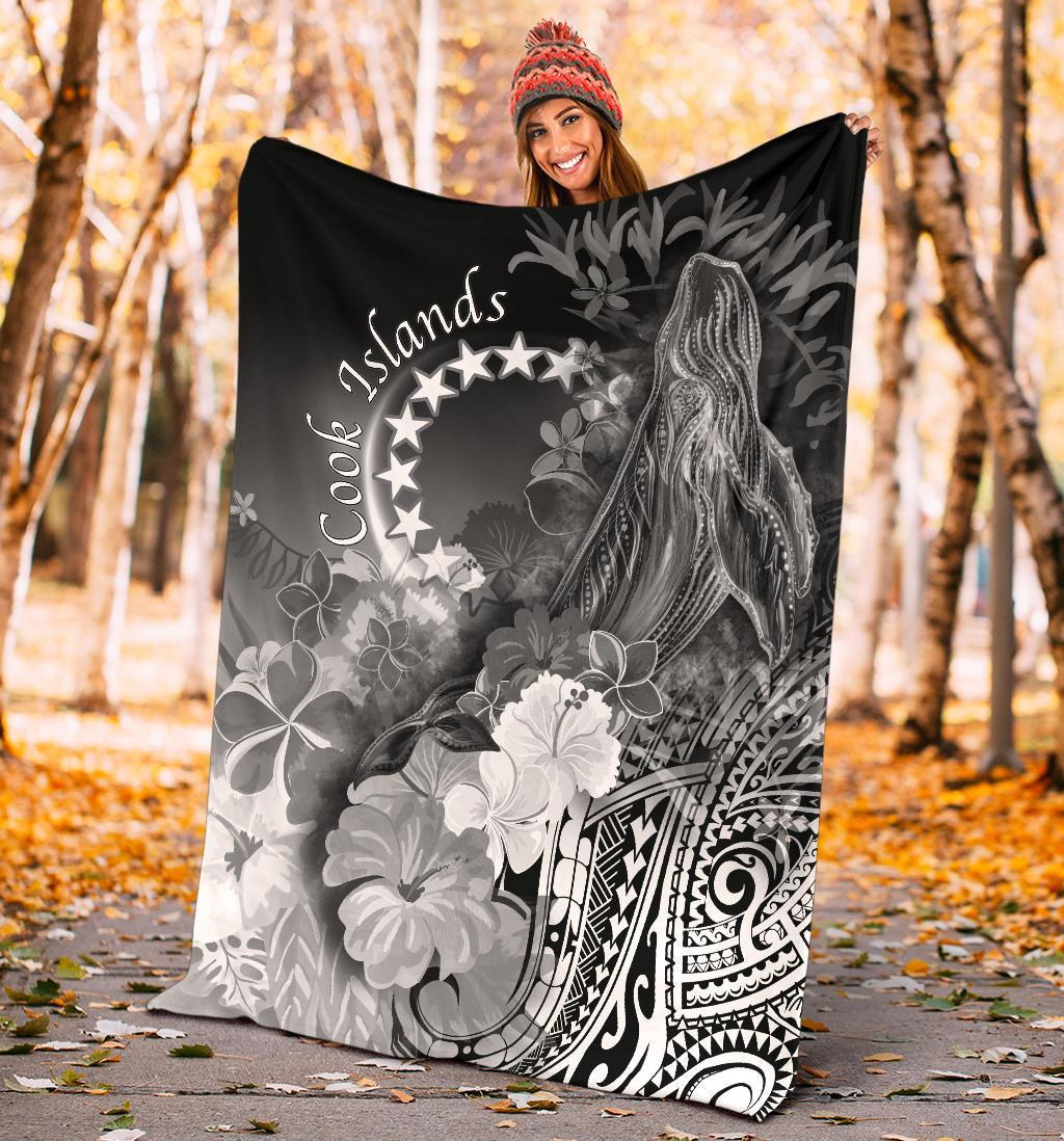 Cook Islands Premium Blanket - Humpback Whale with Tropical Flowers (White) - Polynesian Pride