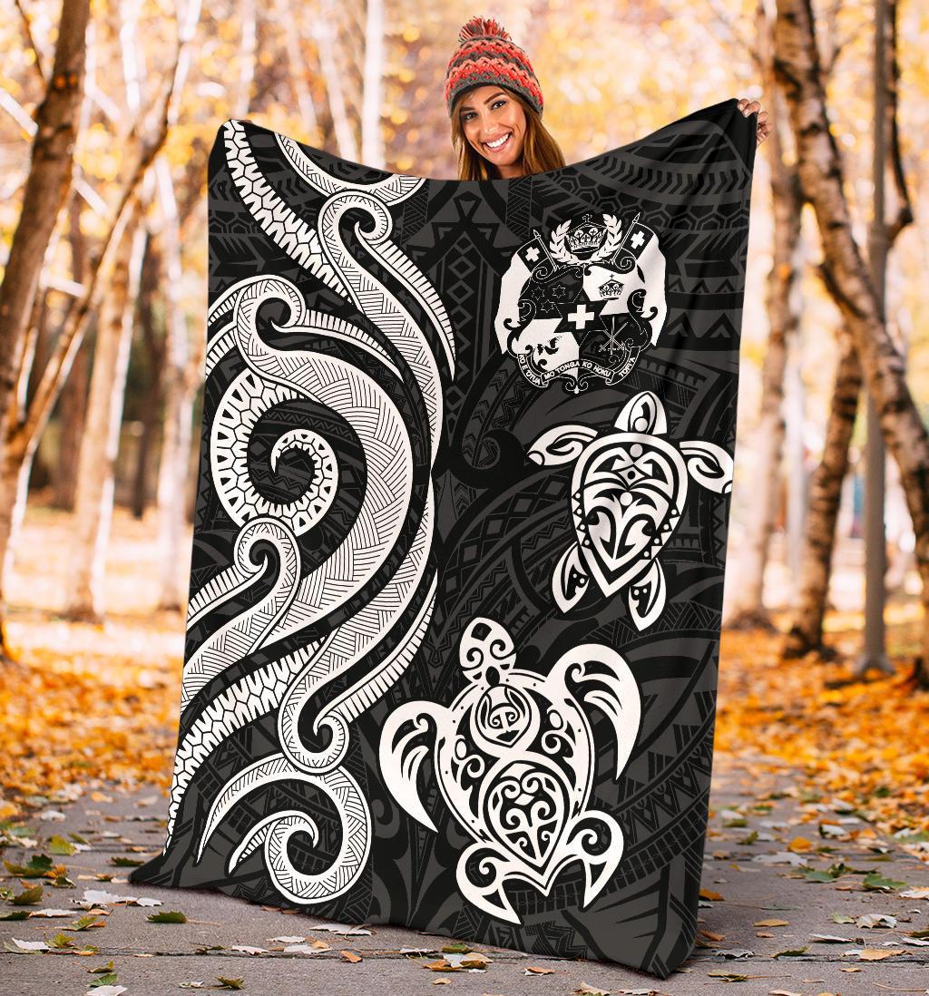 Tonga Polynesian Premium Blanket - White Tentacle Turtle - Polynesian Pride