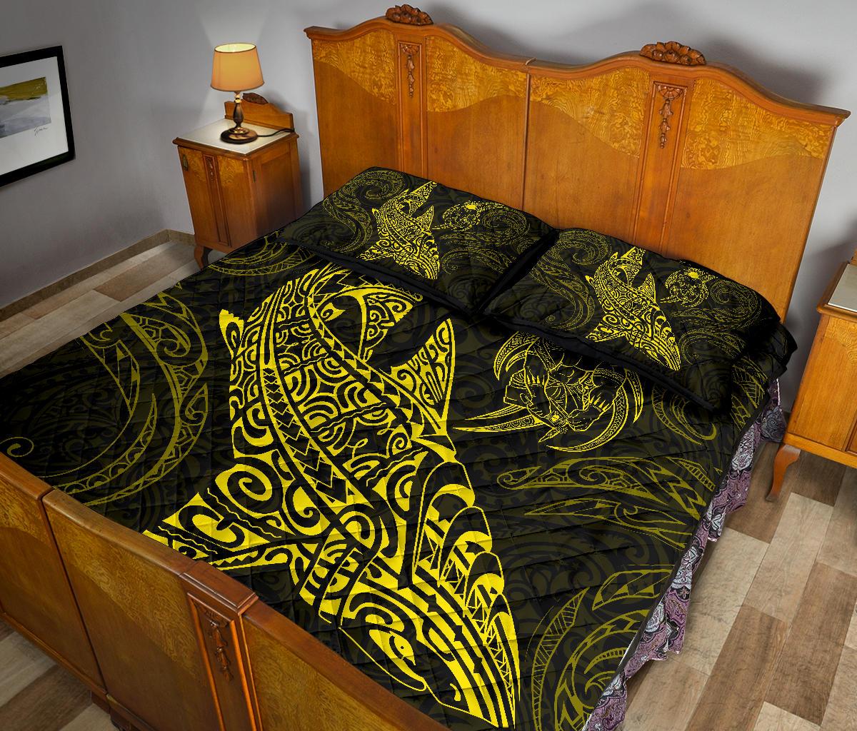 Polynesian Quilt Bed Set - Polynesian Yellow Shark Warrior Tattoo - Polynesian Pride