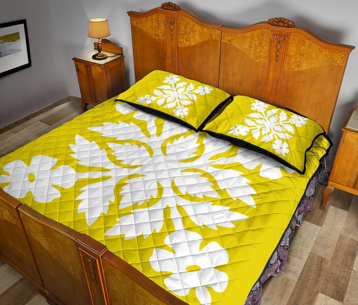 Hawaiian Quilt Bed Set Royal Pattern - Yellow - B2 Style - Polynesian Pride