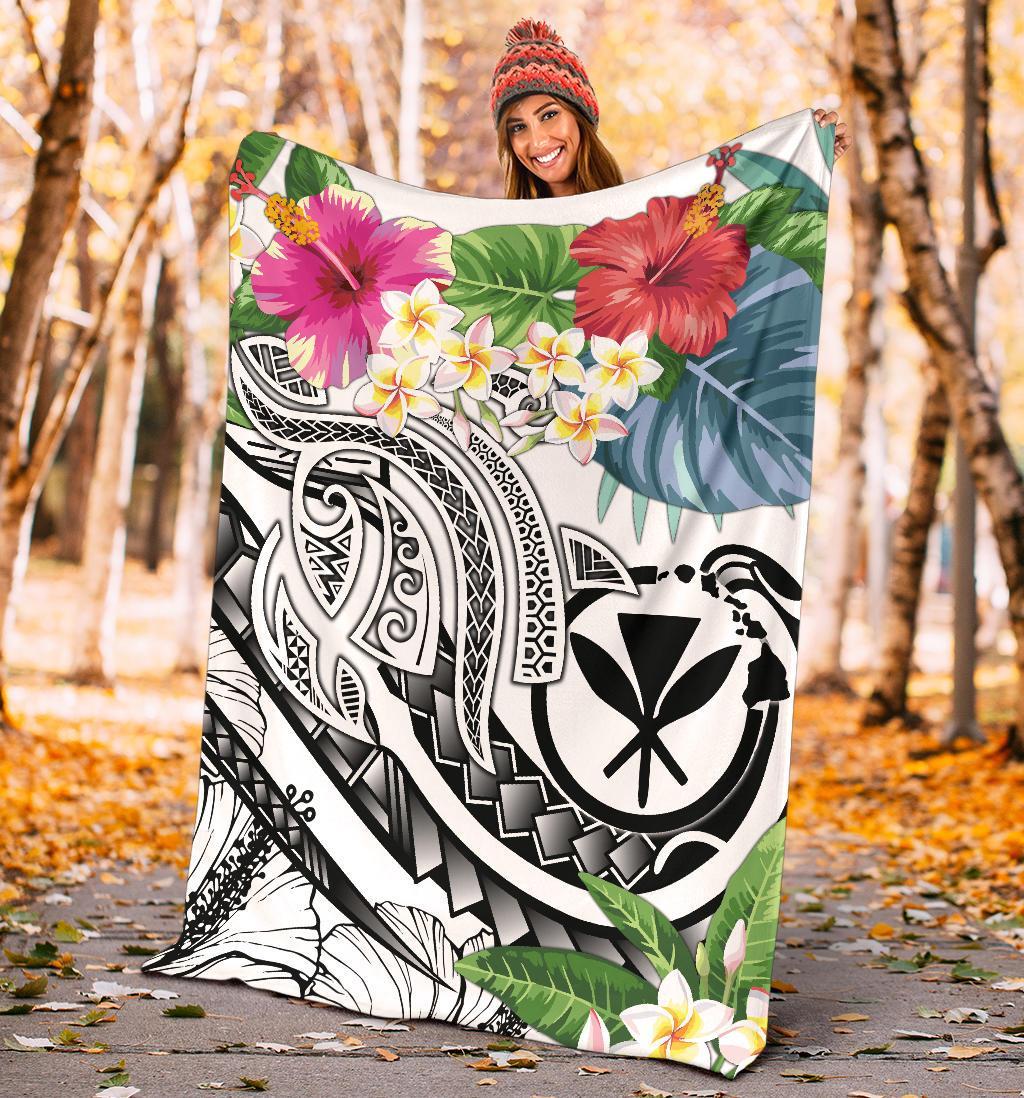Polynesian Hawaii Kanaka Maoli Premium Blanket - Summer Plumeria (White) - Polynesian Pride