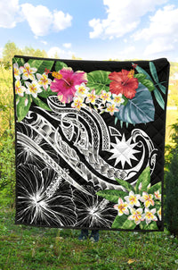 Nauru Polynesian Premium Quilt - Summer Plumeria (Black) - Polynesian Pride