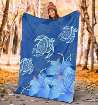 Hawaii Blue Hibiscus Turtle Polynesian Premium Blanket - Polynesian Pride