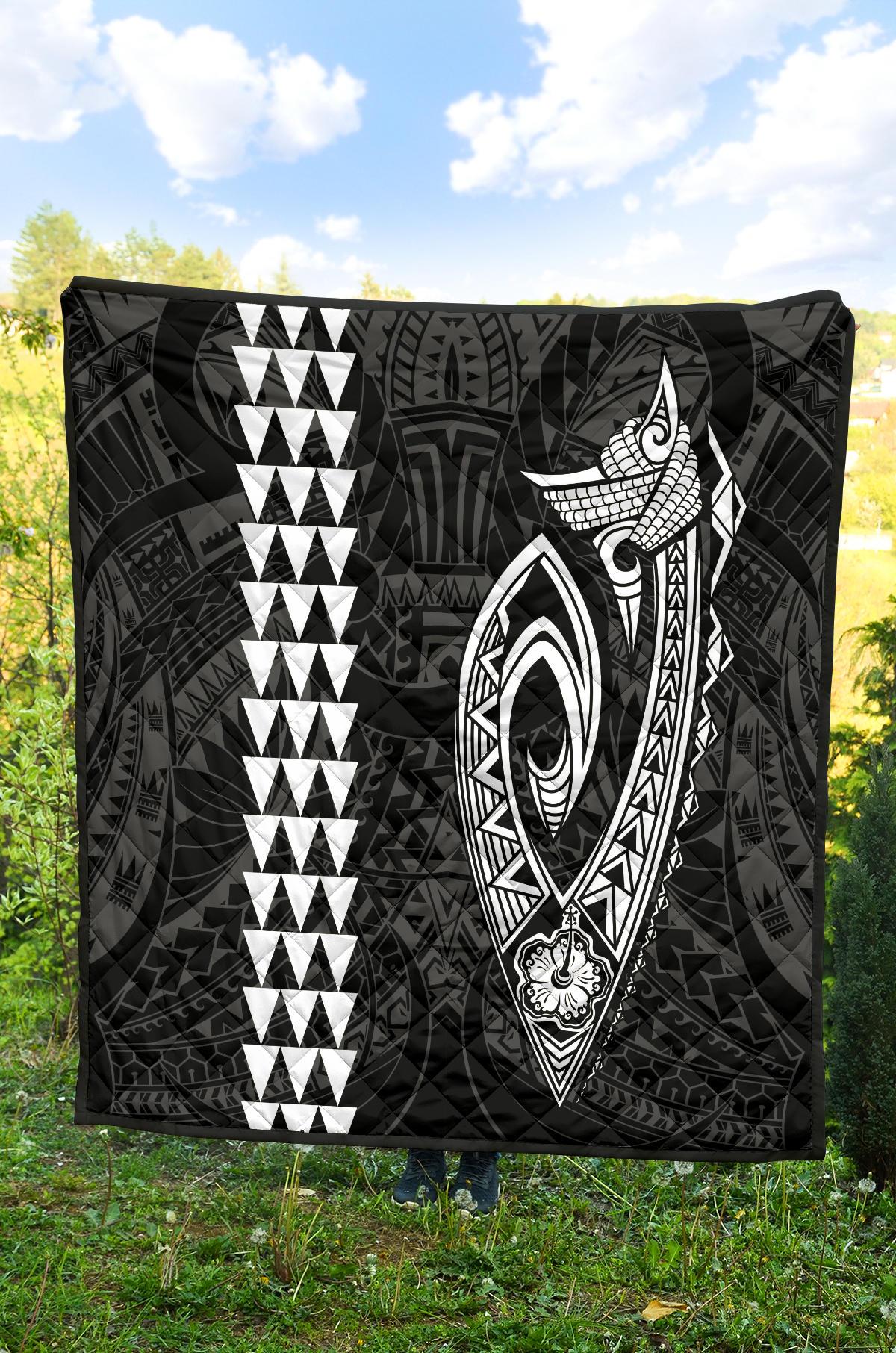Hawaii Kakau Makau Fish Hook Polynesian Premium Quilt - White - Polynesian Pride