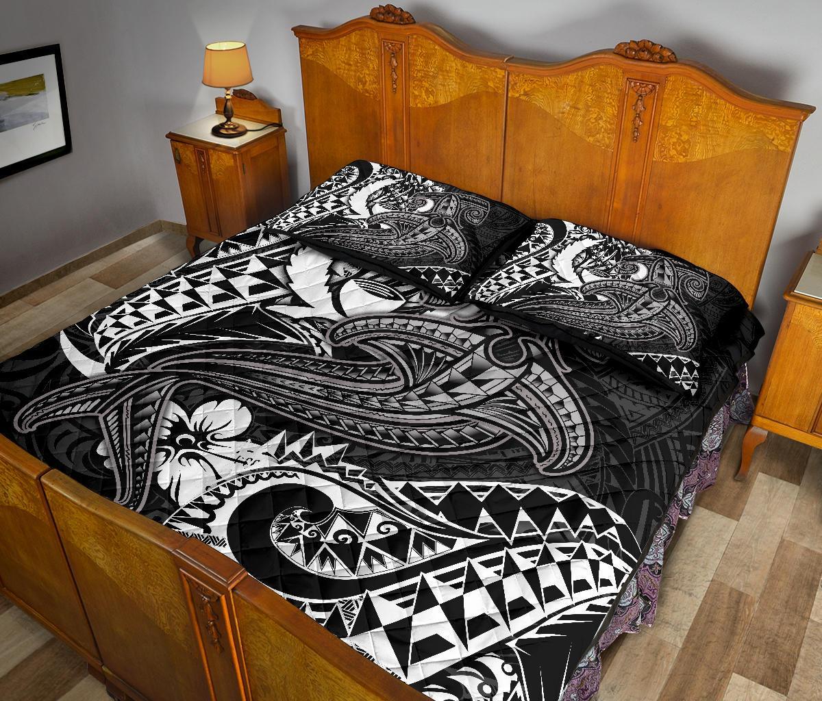 Pohnpei Quilt Bed Set - White Shark Polynesian Tattoo - Polynesian Pride
