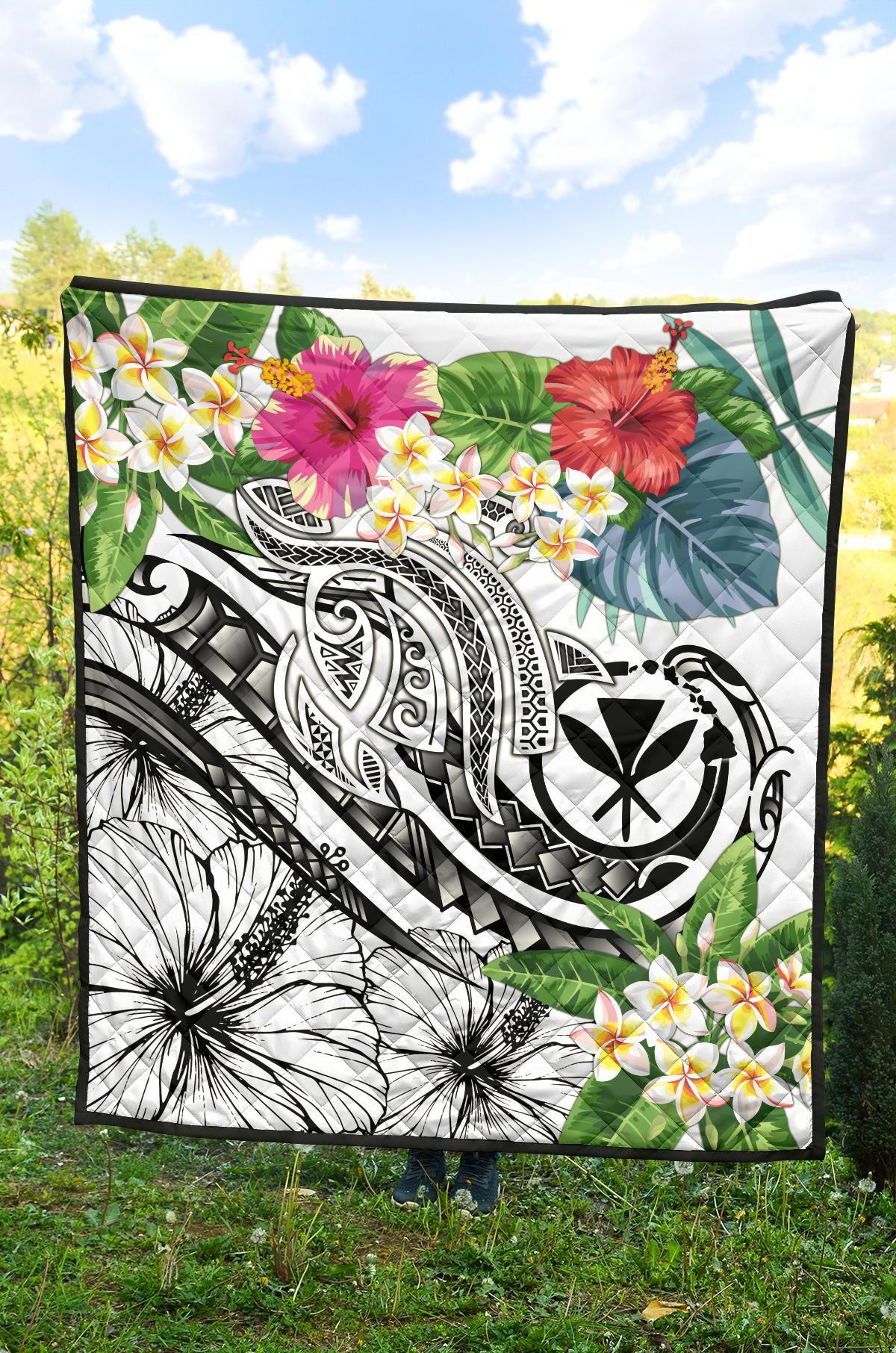 Polynesian Hawaii Kanaka Maoli Premium Quilt - Summer Plumeria (White) - Polynesian Pride