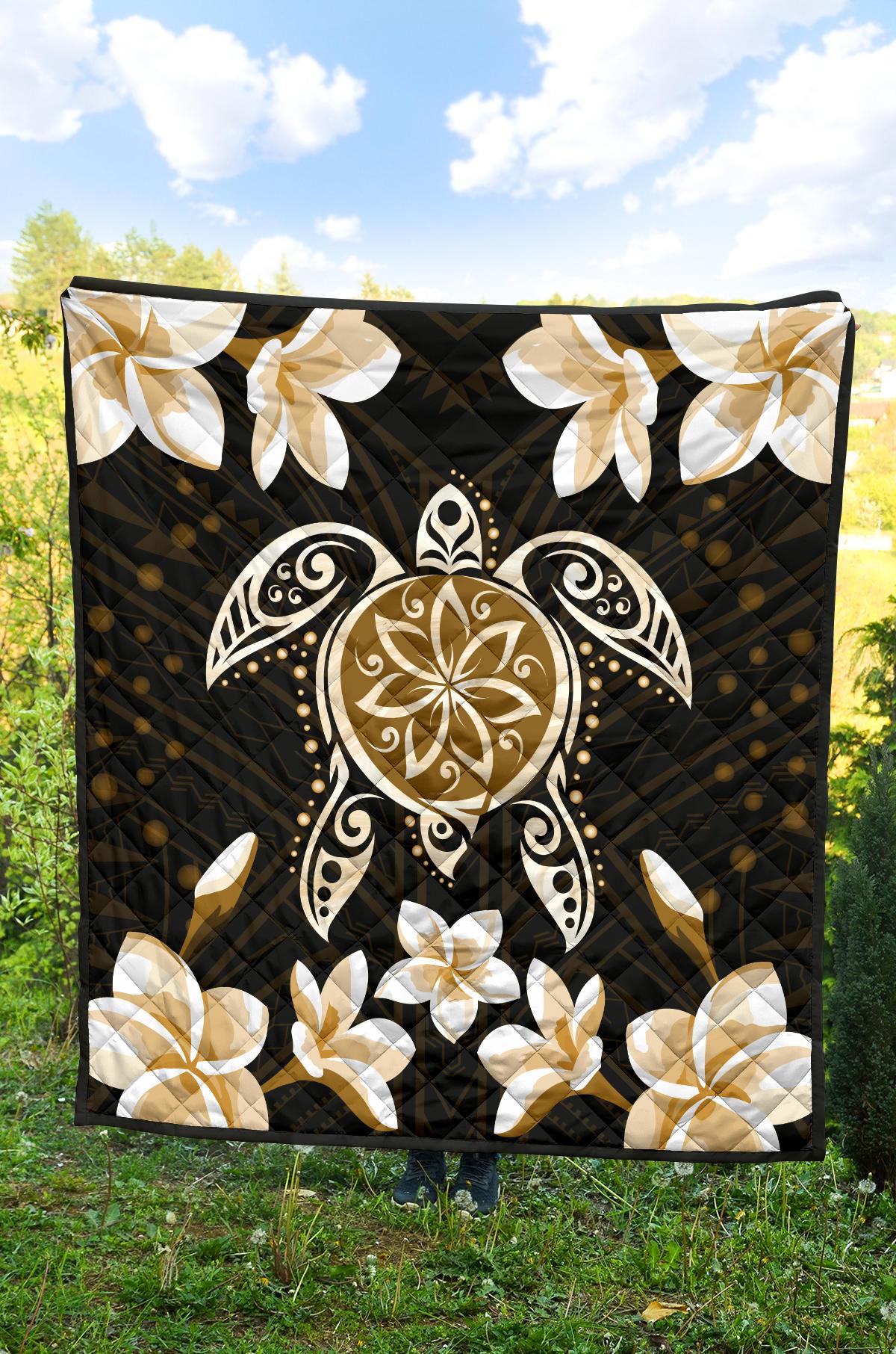 Hawaiian Gold Turtle Plumeria Quilt - Polynesian Pride