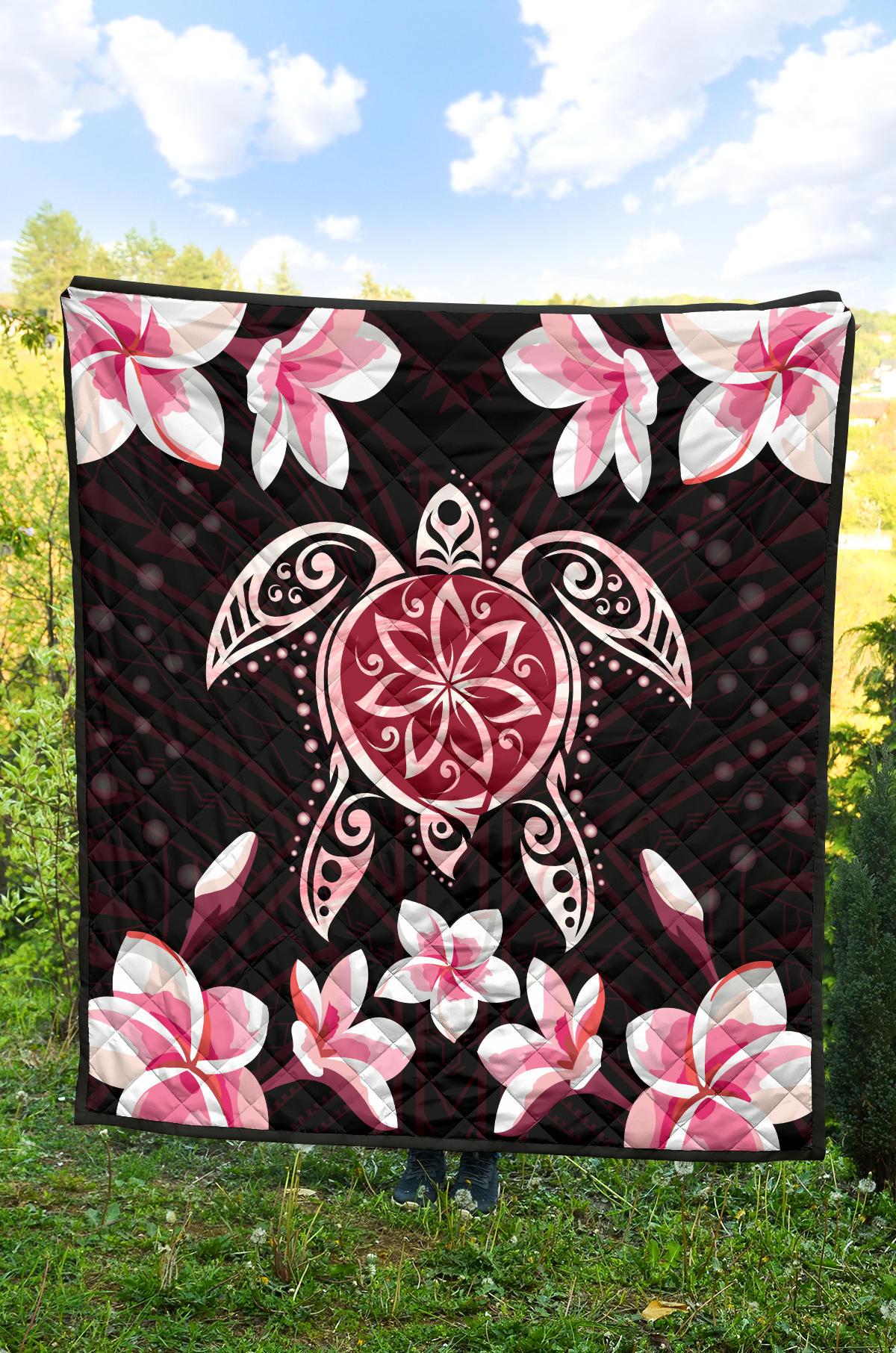 Hawaiian Pinky Turtle Plumeria Quilt - Polynesian Pride