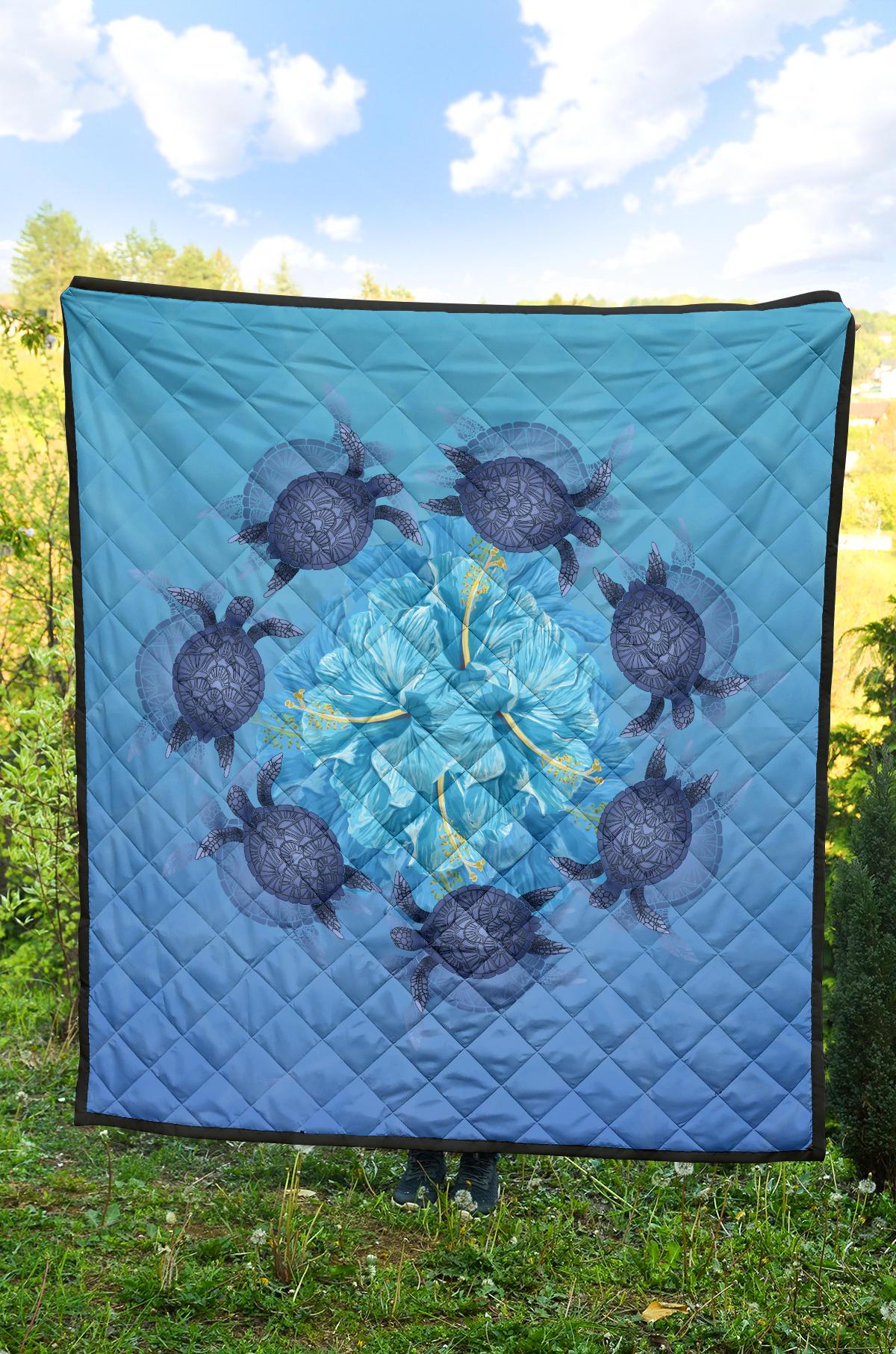 Hawaii Turtle Hibiscus Blue Premium Quilt - Polynesian Pride