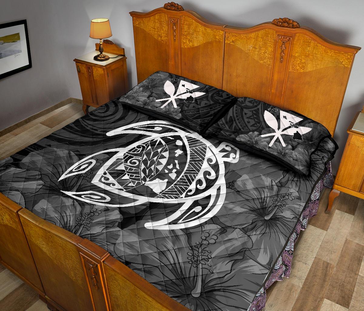 Hawaii Turtle Kanaka Map Hibiscus Poly Quilt Bed Set - White - Polynesian Pride