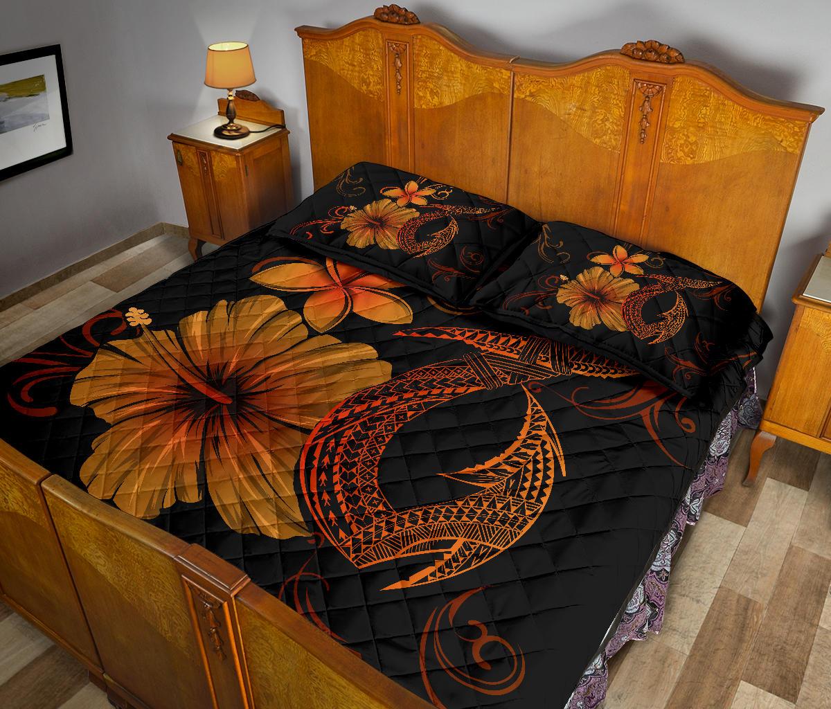 Hawaii Fish Hook Kanaka Map Hibiscus Poly Quilt Bed Set - Orange - Polynesian Pride
