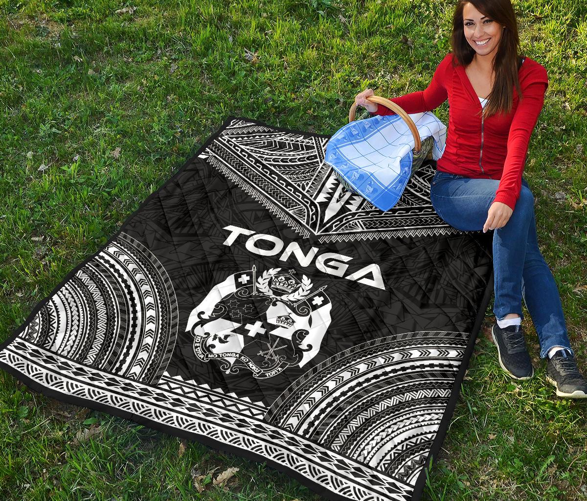 Tonga Premium Quilt - Tonga Coat Of Arms Polynesian Chief Black Version - Polynesian Pride