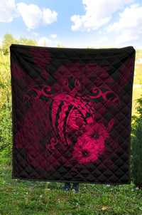 Hawaii Hibiscus Premium Quilt - Harold Turtle - Calico Red - Polynesian Pride