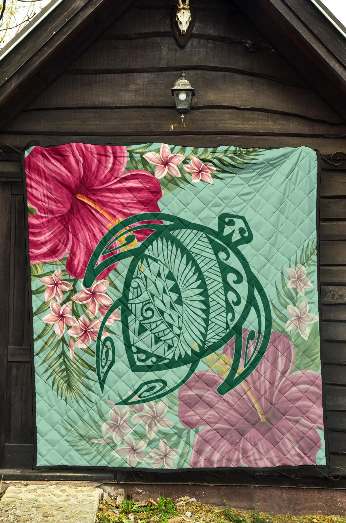 Hawaii Turtle Hibiscus Plumeria Premium Quilt - Hug Style - Polynesian Pride