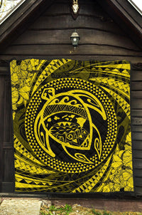 Hawaiian Kanaka Honu Hibiscus Tornando Yellow Polynesian Premium Quilt - Polynesian Pride