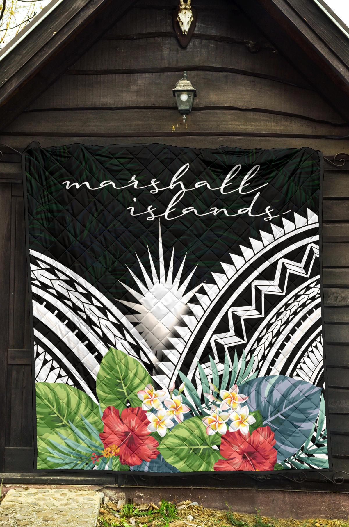 Marshall Islands Premium Quilt - Marshall Islands Coat of Arms & Polynesian Tropical Flowers White - Polynesian Pride