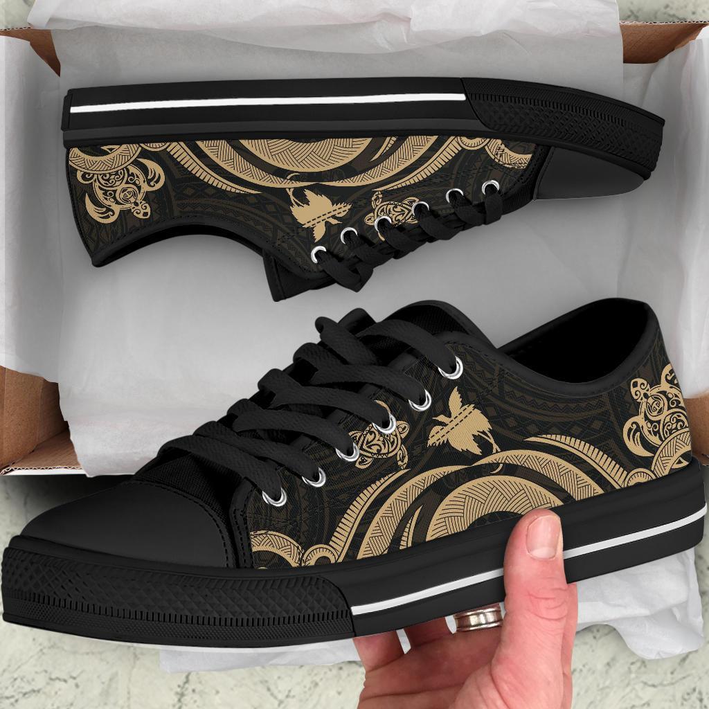 Papua New Guinea Low Top Canvas Shoes - Gold Tentacle Turtle - Polynesian Pride