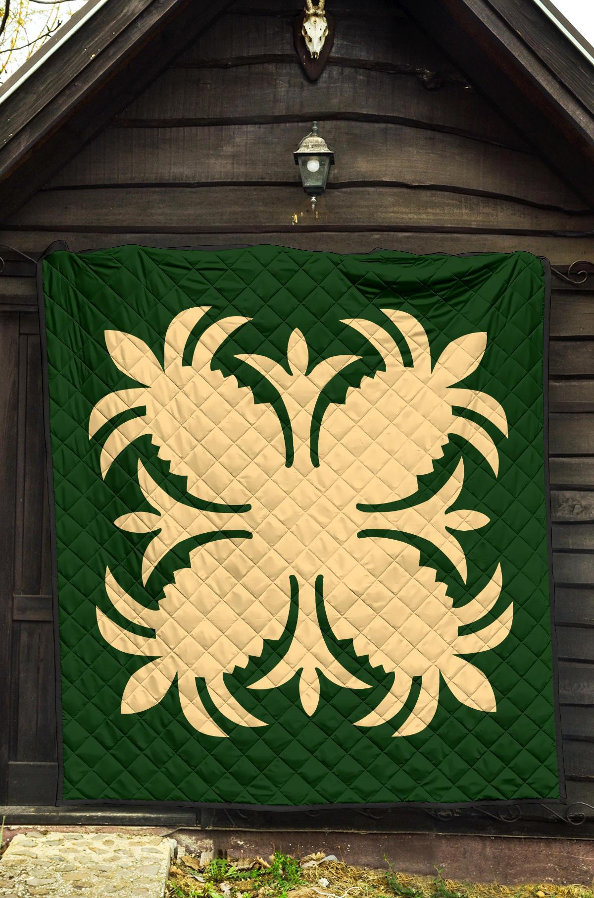 Hawaiian Premium Quilt Royal Pattern - Green - A2 Style - Polynesian Pride