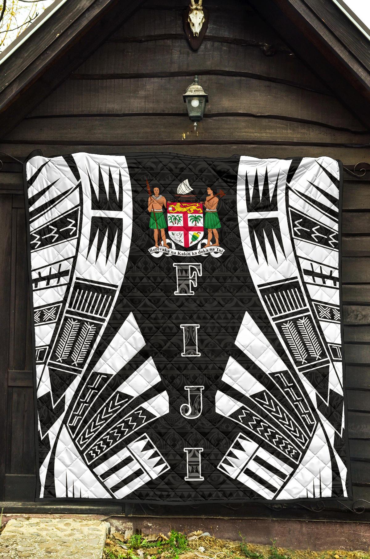 Fiji Premium Quilt - Fiji Coat Of Arms Polynesian White Tattoo (Black) - Polynesian Pride