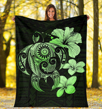 Hibiscus Plumeria Mix Polynesian Green Turtle Premium Blanket - Polynesian Pride