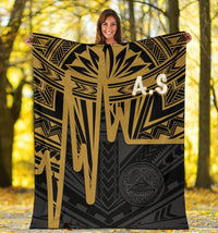 American Samoa Premium Blankets - Seal With Polynesian Pattern Heartbeat Style (Gold) - Polynesian Pride