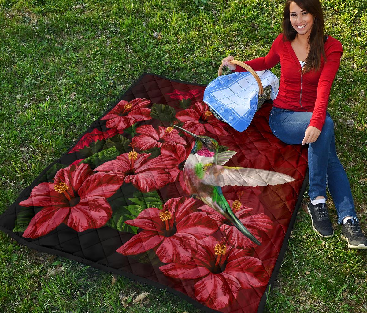 Hawaii Red Hibiscus Humming Bird Premium Quilt - Polynesian Pride