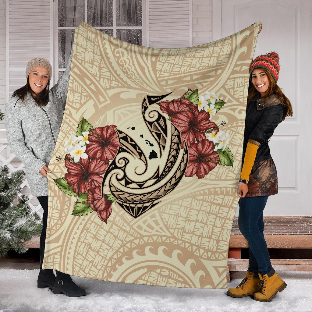 Hawaii Fish Hook Hibiscus Plumeria Polynesian Premium Blanket - Polynesian Pride