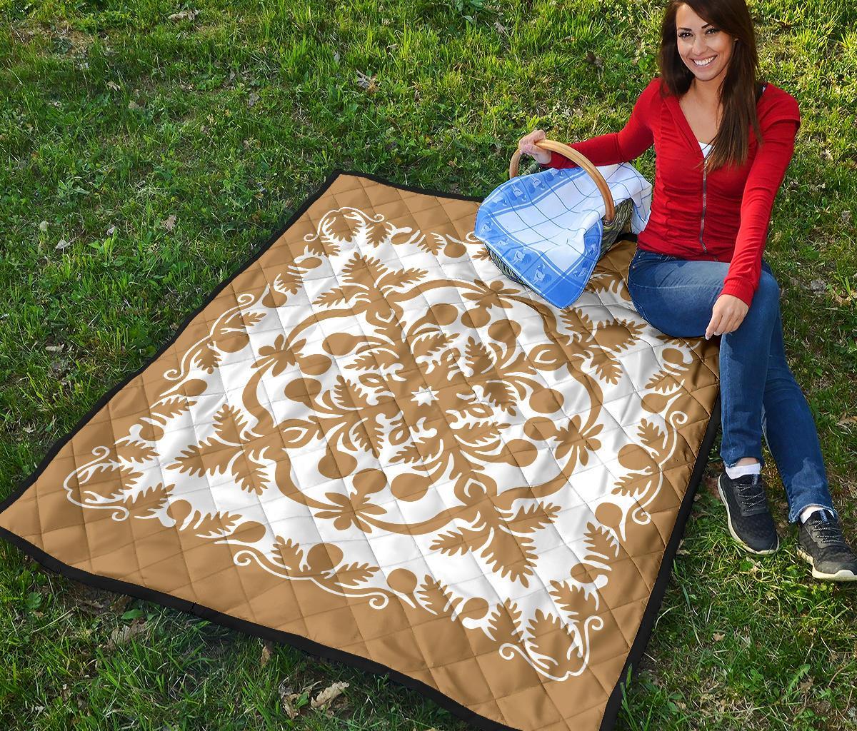 Hawaii Premium Quilt Royal Pattern - Gold And White - Polynesian Pride
