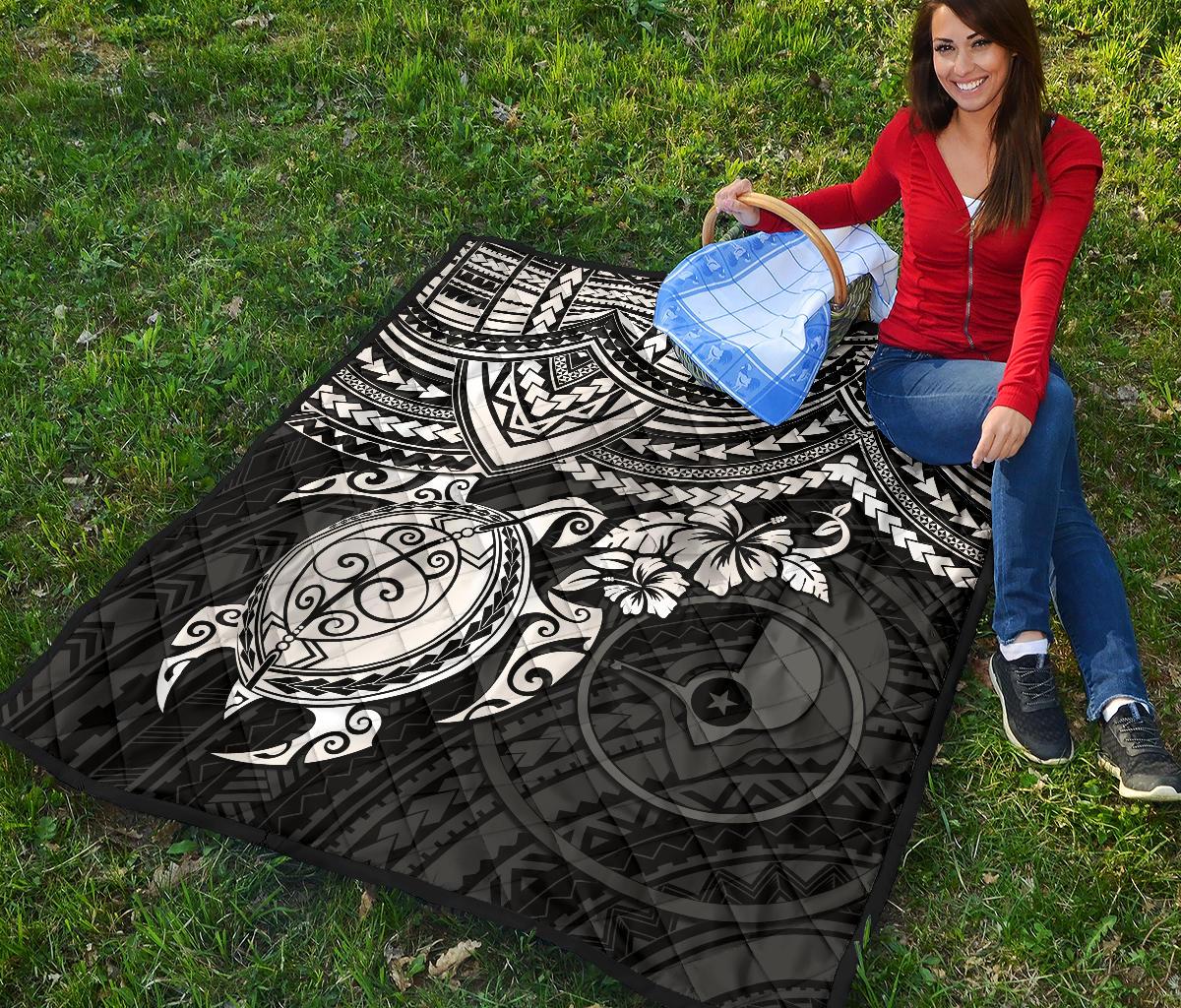 Yap Polynesian Premium Quilt - White Turtle - Polynesian Pride