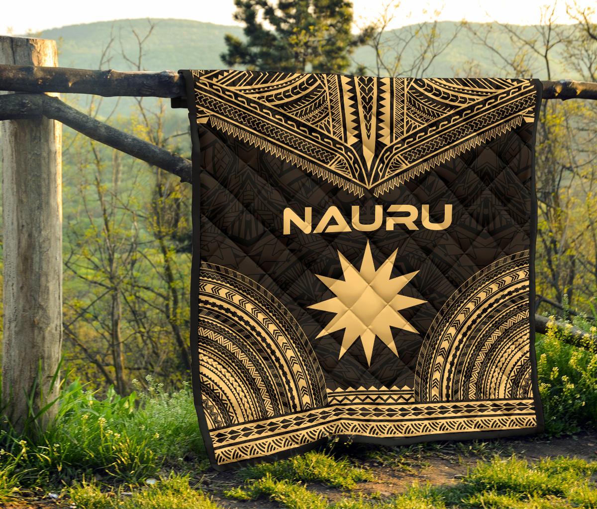 Nauru Premium Quilt - Nauru Flag Polynesian Chief Gold Version - Polynesian Pride