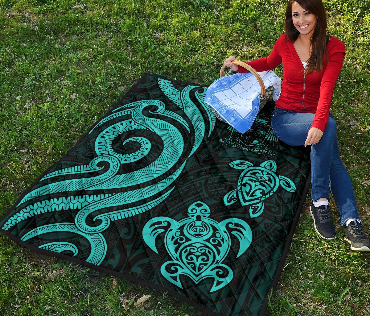Fiji Polynesian Premium Quilt - Turquoise Tentacle Turtle Crest - Polynesian Pride