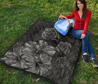 Hawaiian Map Turtle Hibiscus Vintage Polynesian Premium Quilt Gray - Polynesian Pride