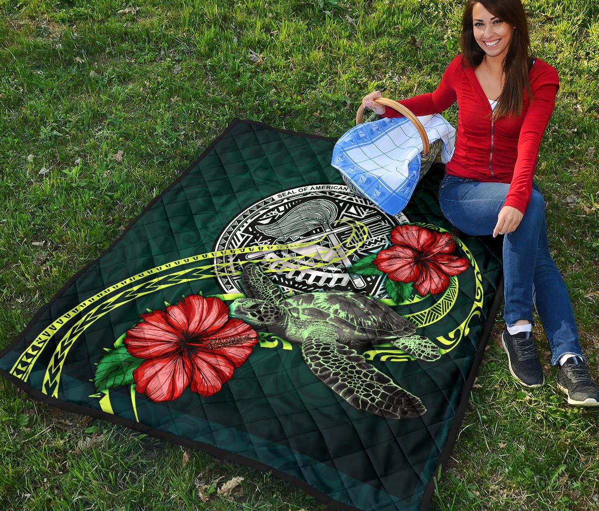 American Samoa Polynesian Premium Quilt - Green Turtle Hibiscus - Polynesian Pride