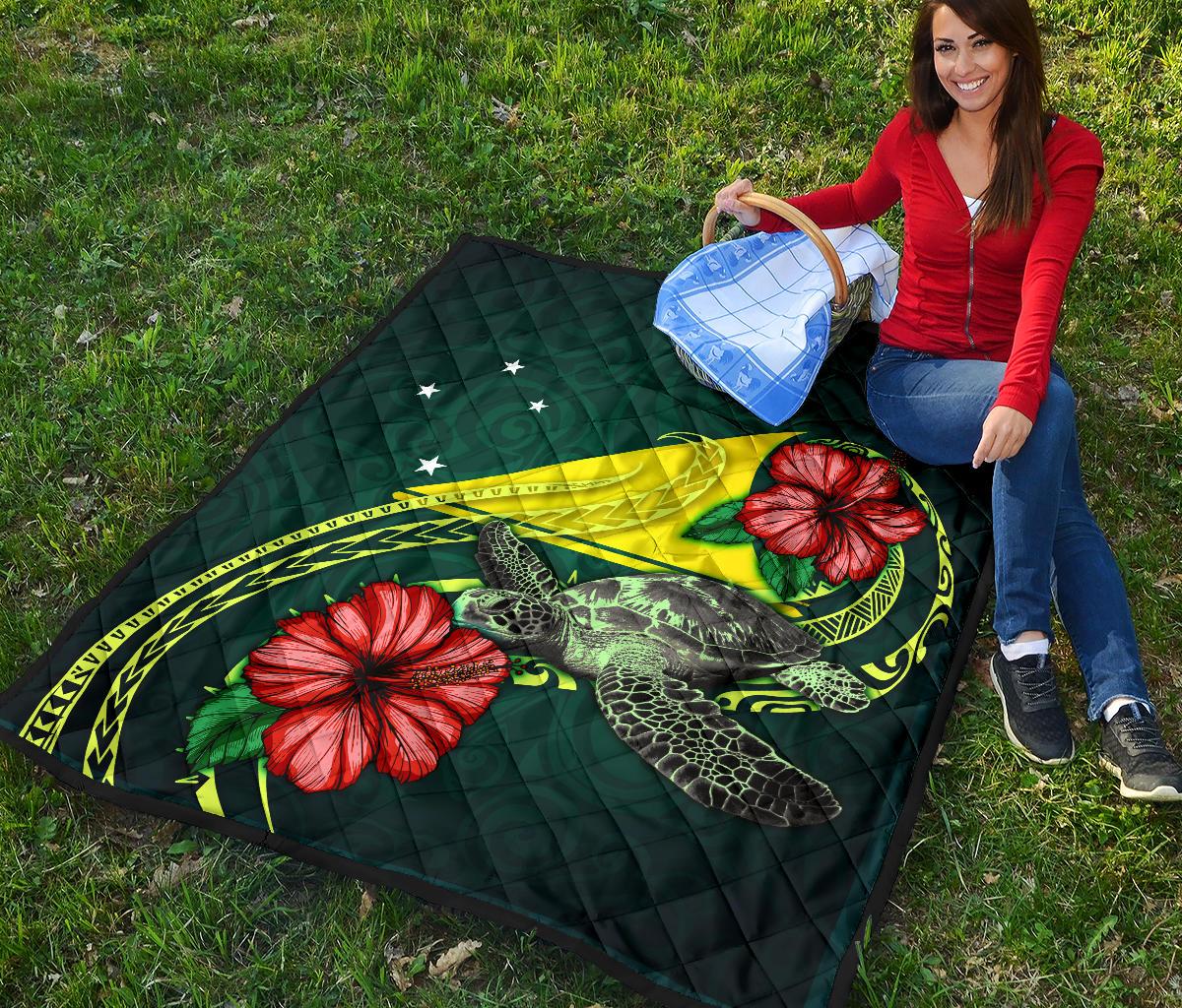 Tokelau Polynesian Premium Quilt - Green Turtle Hibiscus - Polynesian Pride