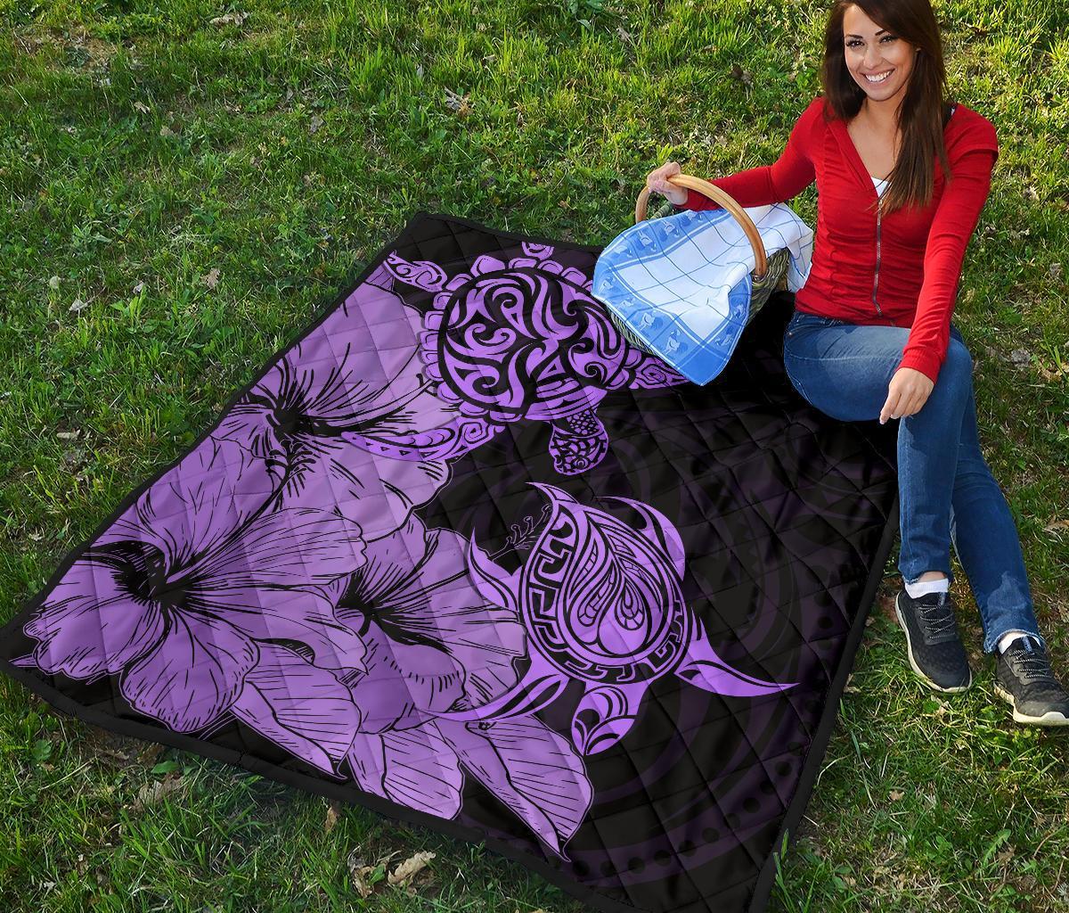 Hawaii Turtle Premium Quilt Polynesian Hibiscus Art Violet AH - Polynesian Pride