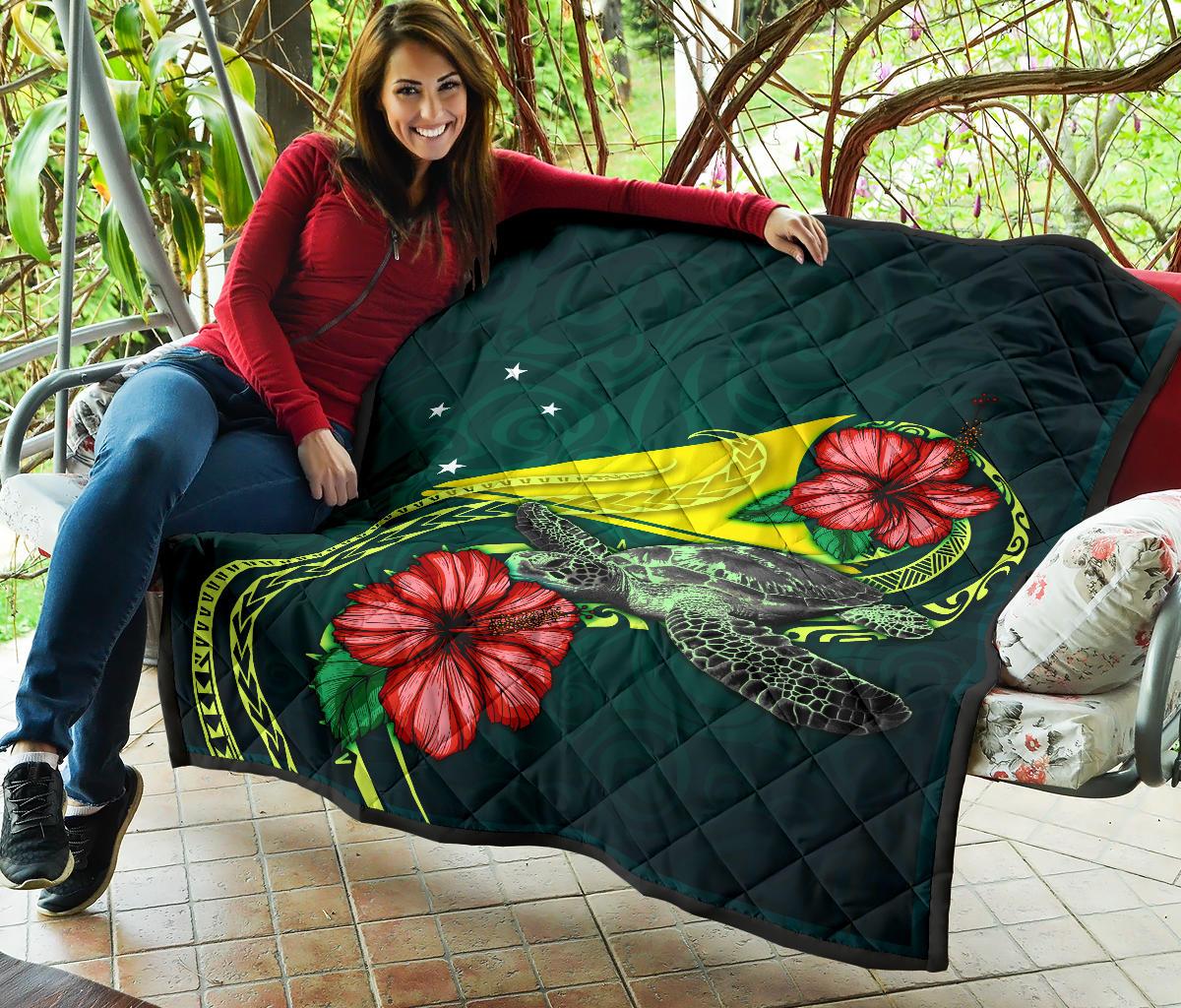 Tokelau Polynesian Premium Quilt - Green Turtle Hibiscus - Polynesian Pride