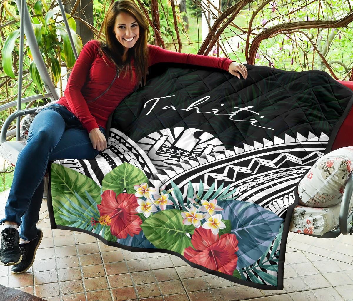 Tahiti Premium Quilt - Tahiti Coat of Arms & Polynesian Tropical Flowers White - Polynesian Pride