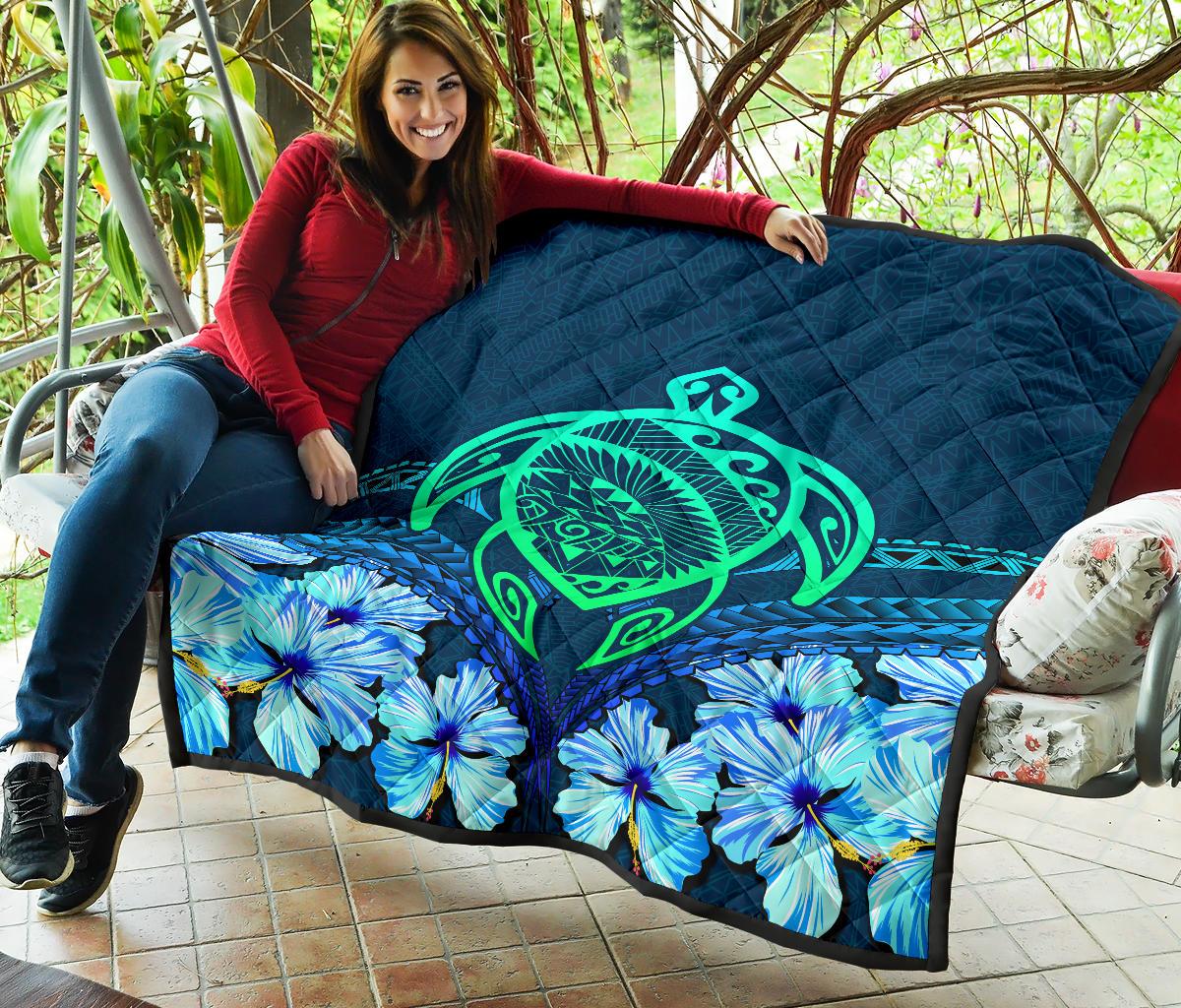 Hawaii Turtle Hibiscus Premium Quilt - Choco Style - Polynesian Pride