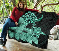 Hawaii Turtle Premium Quilt Polynesian Hibiscus Art Turquoise AH - Polynesian Pride