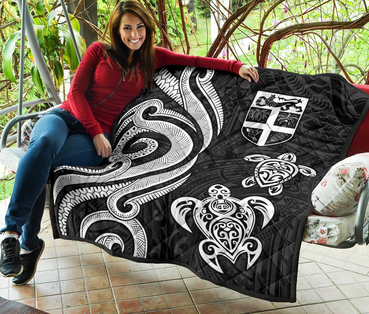 Fiji Polynesian Premium Quilt - White Tentacle Turtle - Polynesian Pride