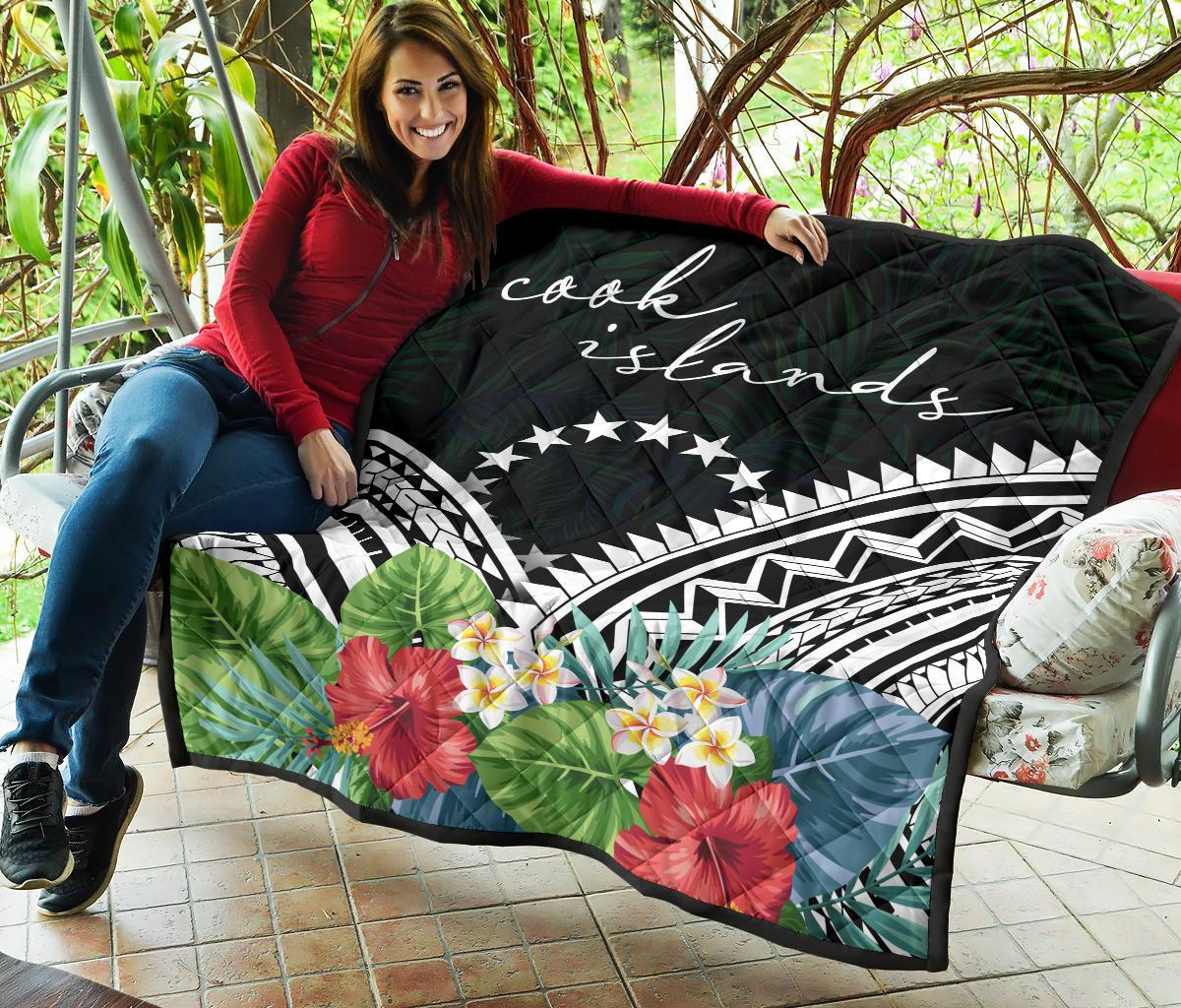 Cook Islands Premium Quilt - Cook Islands Coat of Arms & Polynesian Tropical Flowers White - Polynesian Pride