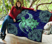 Hawaii Polynesian Turtle Hibiscus Premium Quilt - Green - Polynesian Pride
