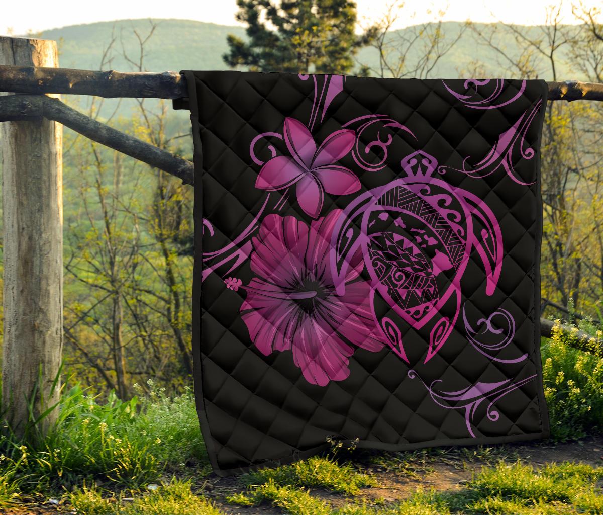 Hawaii Turtle Hibiscus Premium Quilt Pink - Polynesian Pride