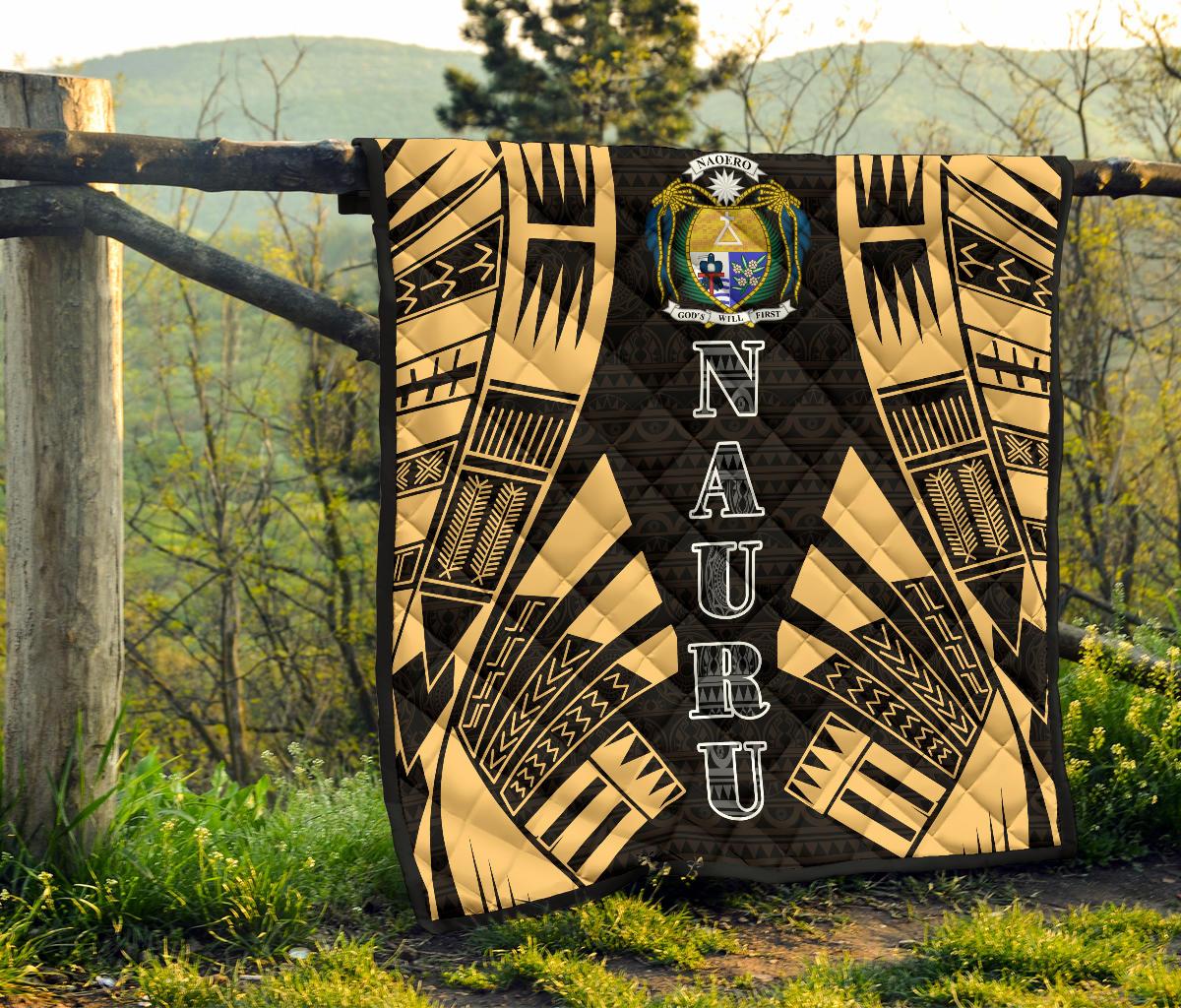 Nauru Premium Quilt - Nauru Coat Of Arms Polynesian Gold Tattoo - Polynesian Pride