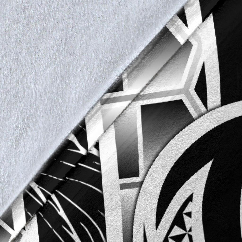 Polynesian Hawaii Kanaka Maoli Premium Blanket - Summer Plumeria (Black) - Polynesian Pride