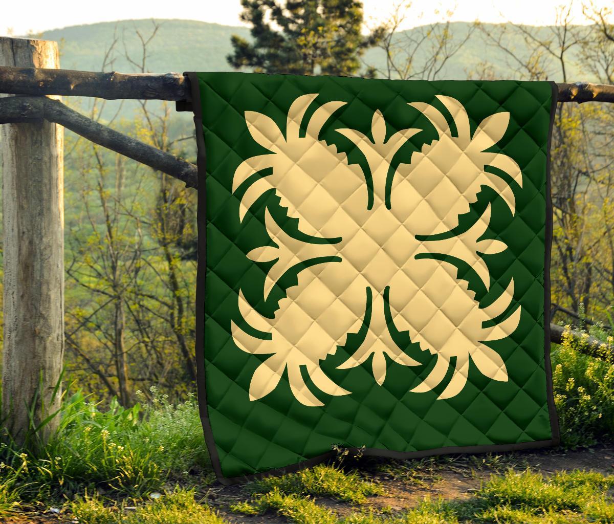Hawaiian Premium Quilt Royal Pattern - Green - A2 Style - Polynesian Pride