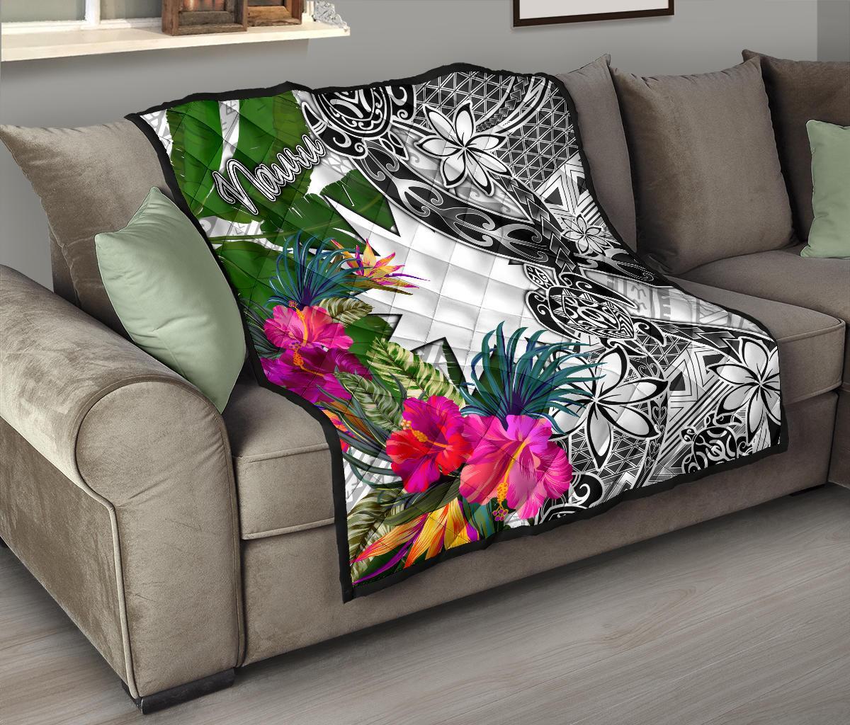 Nauru Premium Quilt White - Turtle Plumeria Banana Leaf - Polynesian Pride