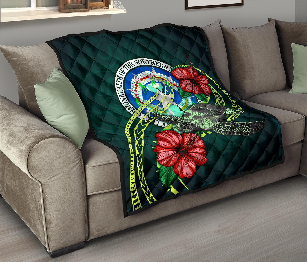 Northern Mariana Islands Polynesian Premium Quilt - Green Turtle Hibiscus - Polynesian Pride