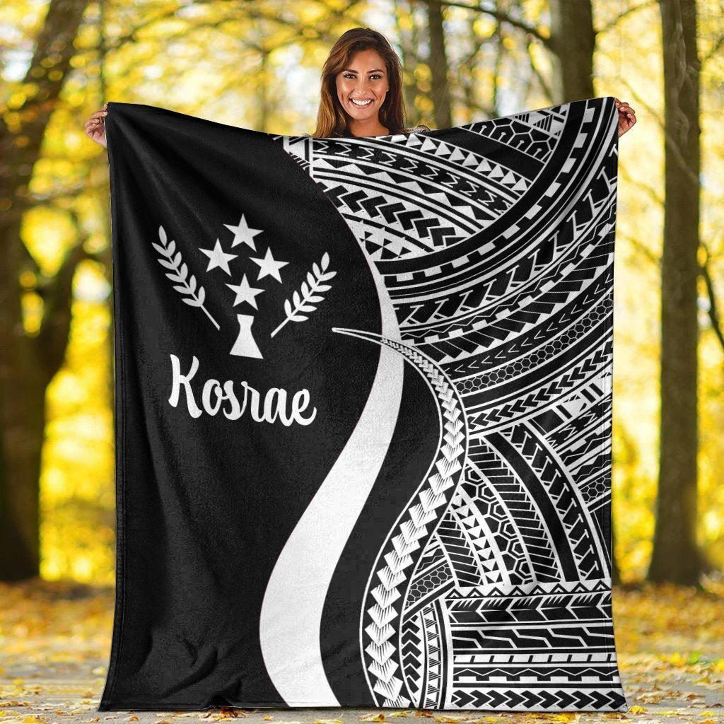 Kosrae Premium Blanket - White Polynesian Tentacle Tribal Pattern - Polynesian Pride
